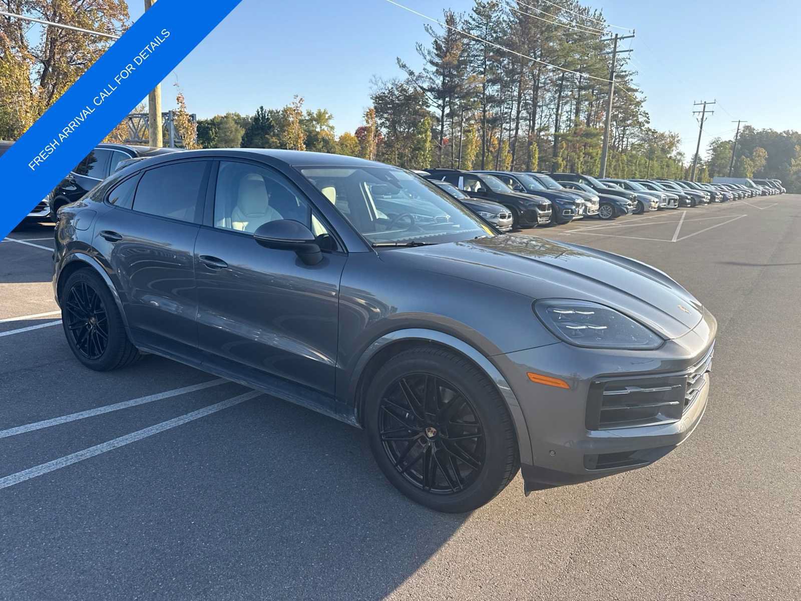 Used 2025 Porsche Cayenne Coupe AWD/4WD image 21
