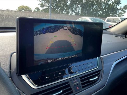 New 2025 Nissan Altima 2.5 SV w/ SV Special Edition Package image 31