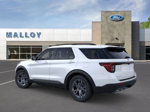 New 2026 Ford Explorer Active w/ Active Comfort Package image 6