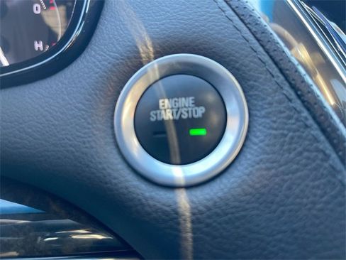 Certified 2018 Cadillac CTS Luxury image 17