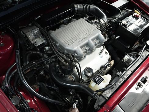 Used 1991 Chrysler LeBaron Convertible image 29