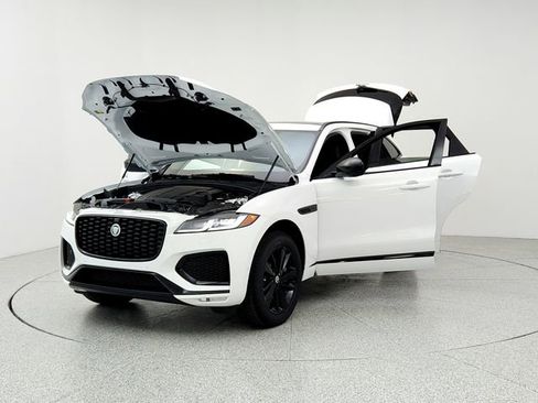 New 2026 Jaguar F-PACE R-Dynamic S image 9