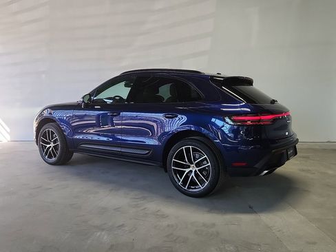 Used 2026 Porsche Macan image 3