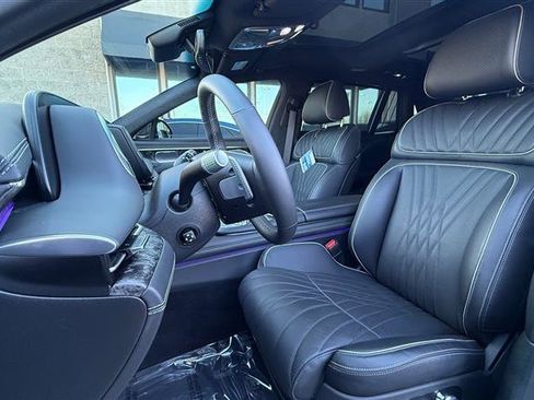 Used 2024 Genesis G90 3.5T image 18