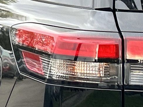 New 2026 Nissan Pathfinder Platinum AWD/4WD image 12