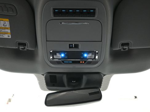 Used 2024 Ford F350 Lariat w/ Black Appearance Package image 27