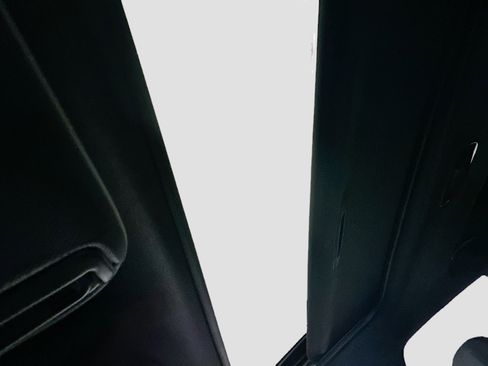 Used 2024 Subaru Crosstrek 2.5i Sport AWD/4WD image 26