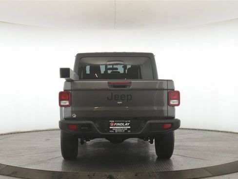 Used 2024 Jeep Gladiator Sport image 11