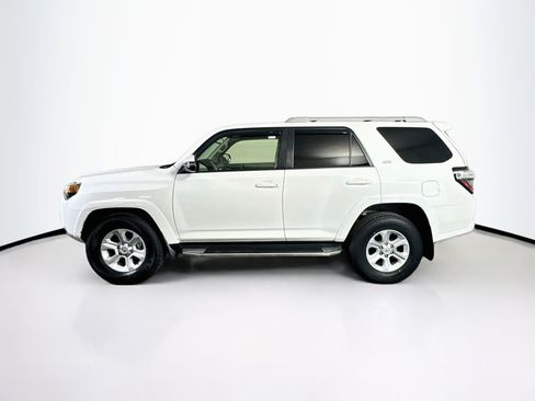 Used 2018 Toyota 4Runner SR5 Premium RWD image 4