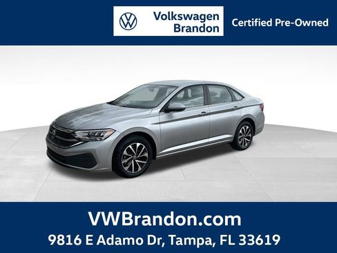 Used 2022 Volkswagen Jetta S image 1