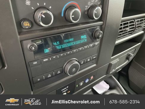 Certified 2024 Chevrolet Express 2500 Extended image 24