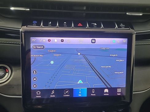 Used 2022 Jeep Grand Cherokee Limited 4xe image 31