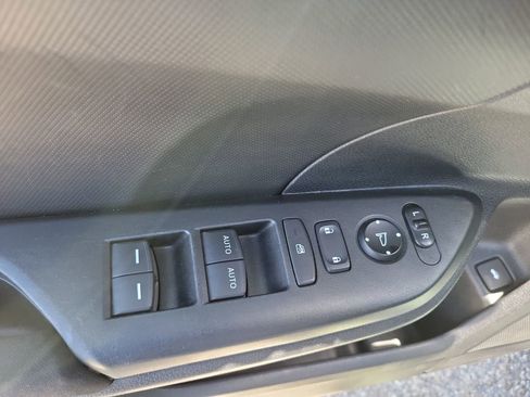 Used 2020 Honda Civic LX image 17