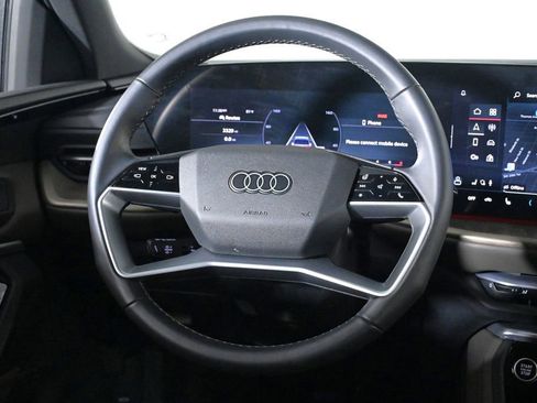 Used 2025 Audi Q5 Premium w/ Convenience Package AWD/4WD image 10