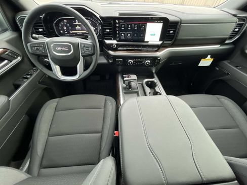 New 2026 GMC Sierra 1500 Elevation image 13