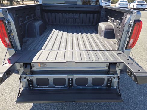 New 2026 GMC Sierra 1500 SLT w/ SLT Premium Plus Package image 25
