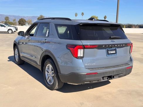 New 2026 Ford Explorer Active RWD image 10