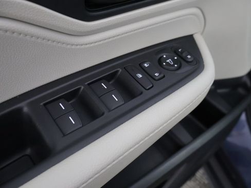 Certified 2026 Honda Odyssey EX-L image 40