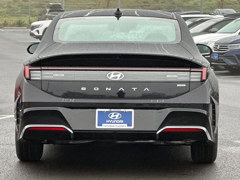 Used 2025 Hyundai Sonata SEL image 4