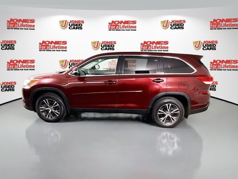 Certified 2019 Toyota Highlander LE w/ Protection Package #3 AWD/4WD image 13