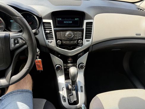 Used 2015 Chevrolet Cruze LS FWD image 17