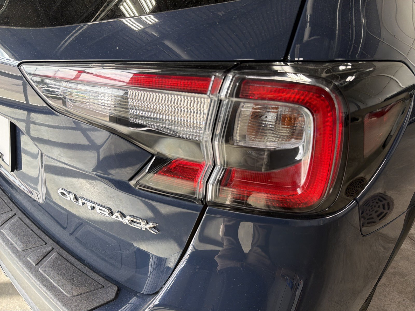 Certified 2025 Subaru Outback Premium AWD/4WD image 11