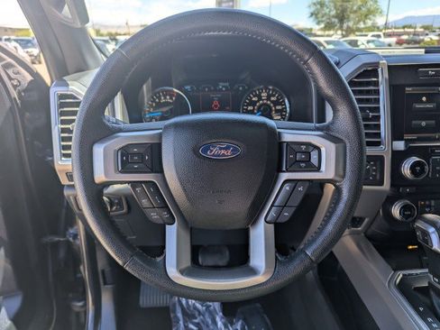 Used 2015 Ford F150 Platinum w/ Equipment Group 701A Luxury AWD/4WD image 13