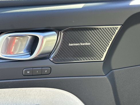 Certified 2024 Volvo XC40 B5 Plus w/ Climate Package image 16