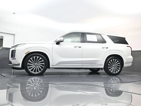 Certified 2024 Hyundai Palisade Calligraphy AWD/4WD image 30
