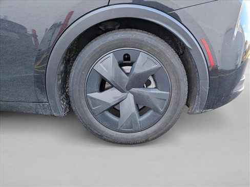 Used 2025 Toyota Prius LE image 13