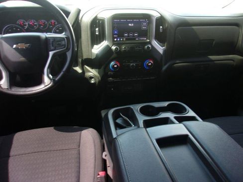Used 2022 Chevrolet Silverado 2500 LT w/ Convenience Package AWD/4WD image 13