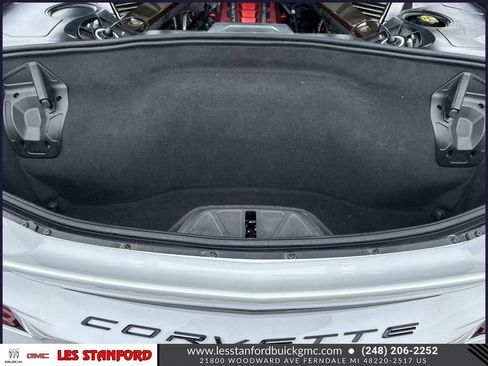 Used 2021 Chevrolet Corvette Stingray Coupe w/ Z51 Performance Package RWD image 11