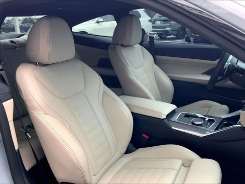 Used 2025 BMW M440i Coupe w/ Premium Package image 8