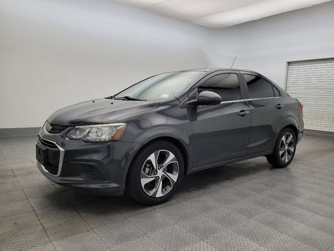 Used 2018 Chevrolet Sonic Premier image 2