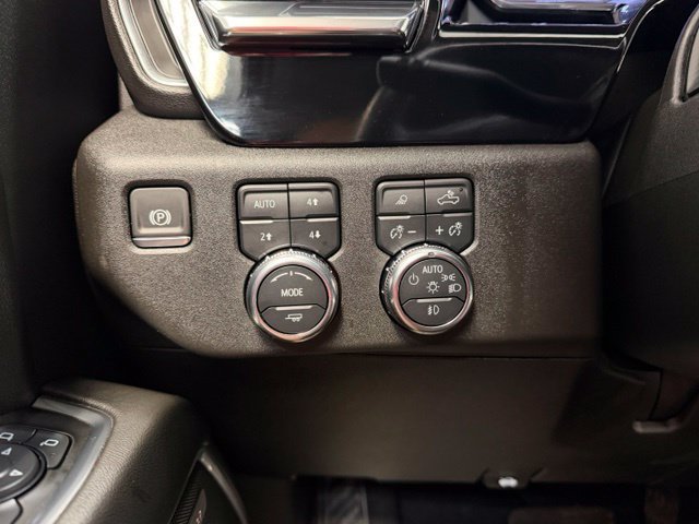 Used 2025 GMC Sierra 2500 SLT w/ SLT Premium Package AWD/4WD image 14