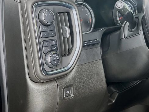 Used 2022 Chevrolet Silverado 2500 High Country AWD/4WD image 9