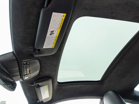 Certified 2017 Porsche 911 Carrera 4S image 28