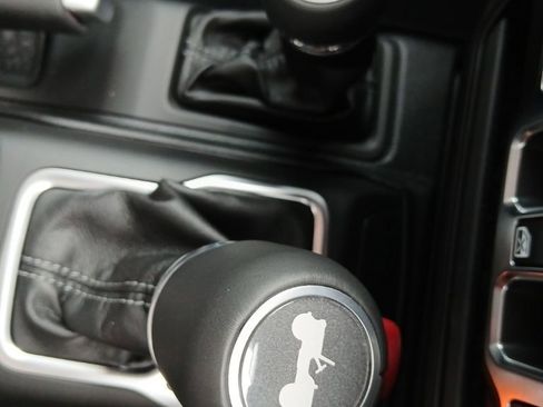 New 2026 Jeep Wrangler Unlimited Sport w/ Convenience Group image 21