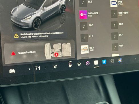 Used 2023 Tesla Model Y Performance image 18