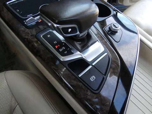 Used 2018 Audi Q7 3.0T Premium Plus w/ Premium Plus Package image 72