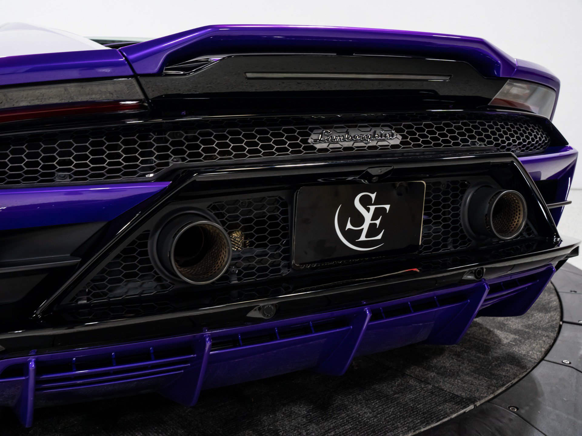 Used 2020 Lamborghini Huracan EVO AWD/4WD image 29
