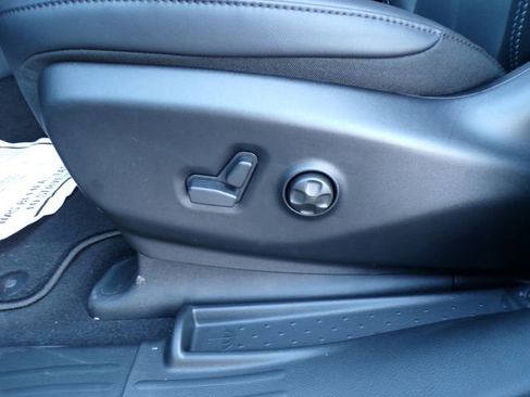 New 2026 Chrysler Pacifica Select image 15