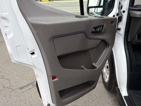 Used 2023 Ford Transit 350 XLT image 11