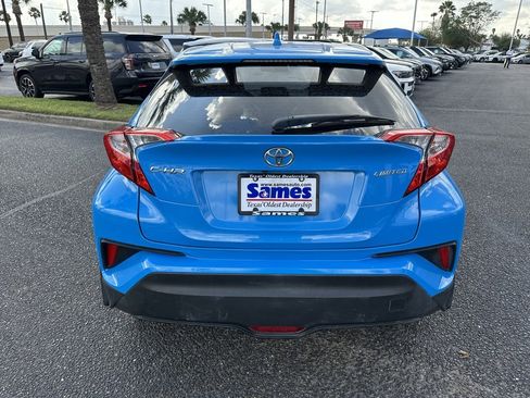 Used 2019 Toyota C-HR Limited image 5
