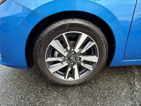 Used 2023 Nissan Versa SV image 10