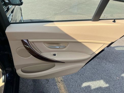 Used 2013 BMW 320i xDrive 320i xDrive Sedan 4D image 23