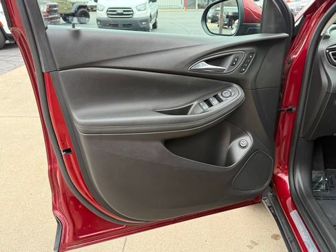 Used 2023 Buick Encore GX Essence w/ Experience Buick Package FWD image 14
