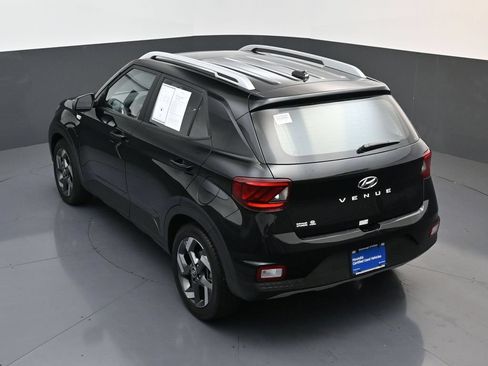 Certified 2026 Hyundai Venue SEL FWD image 20
