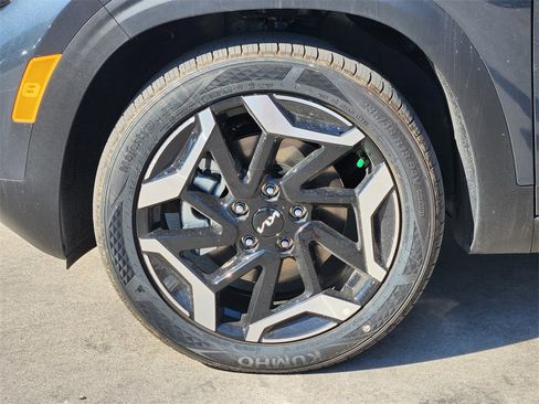 New 2026 Kia Seltos SX w/ SX Sunroof Package image 7