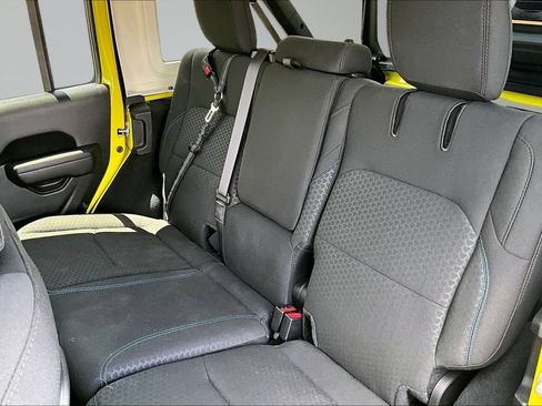 Used 2024 Jeep Wrangler Unlimited Rubicon 4xe AWD/4WD image 25
